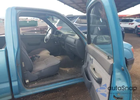 1996 Toyota Tacoma z USA, uszkodzony, nr VIN 4TANL42N8TZ206143